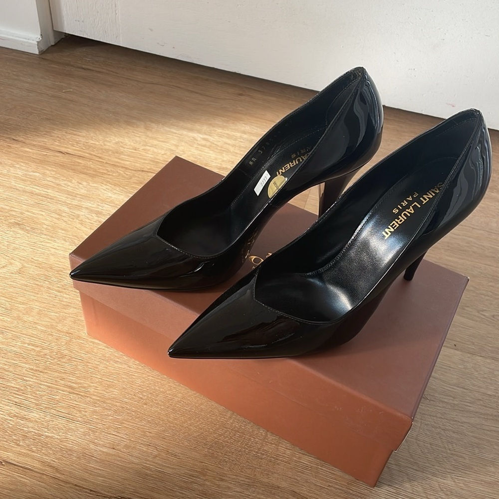 Saint Laurent Black Patent Leather Pointed-Toe Stiletto Pumps - Picture 9 of 11
